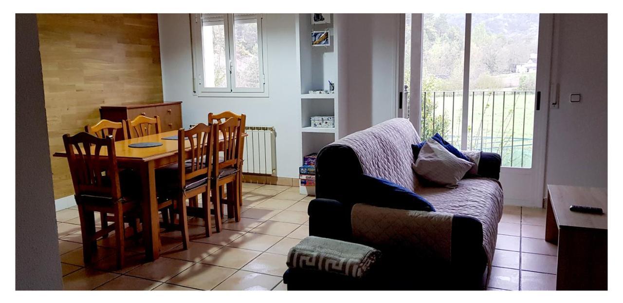 Apartamento Holidays In Аїнса Екстер'єр фото